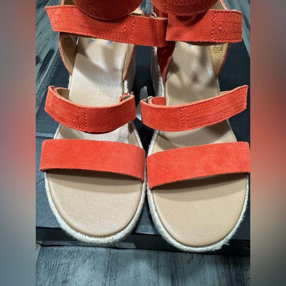 Sorel Women’s Cameron Multi Strap Wedge Sandals in Signal Red Size 10 - Picture 11 of 13